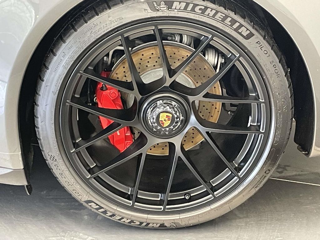 2019 Porsche 911 Targa 4 GTS - 10