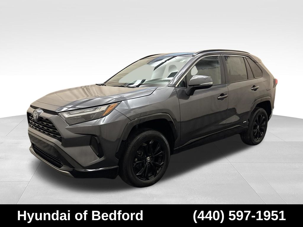Photo 1 of 2023 Toyota RAV4 Hybrid SE
