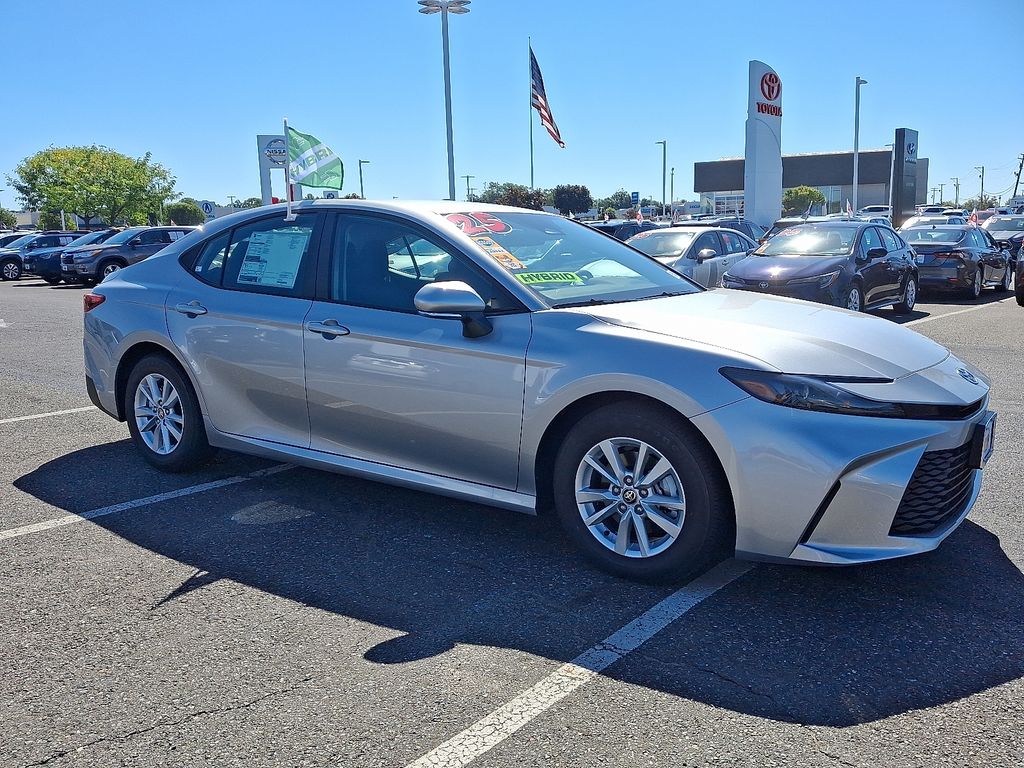 Thumbnail: 2025 Toyota Camry - 3