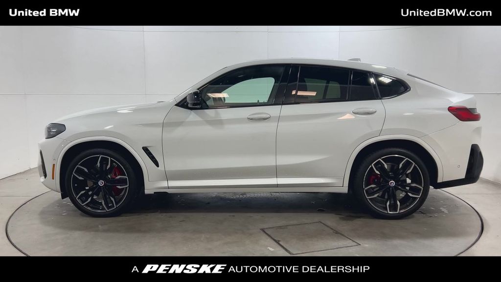 Thumbnail: 2023 BMW X4 - 5