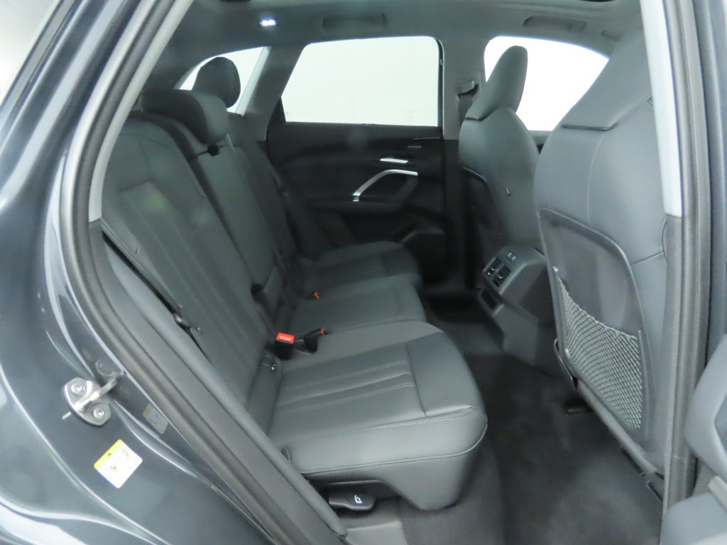 Thumbnail: 2025 Audi Q5 - 24