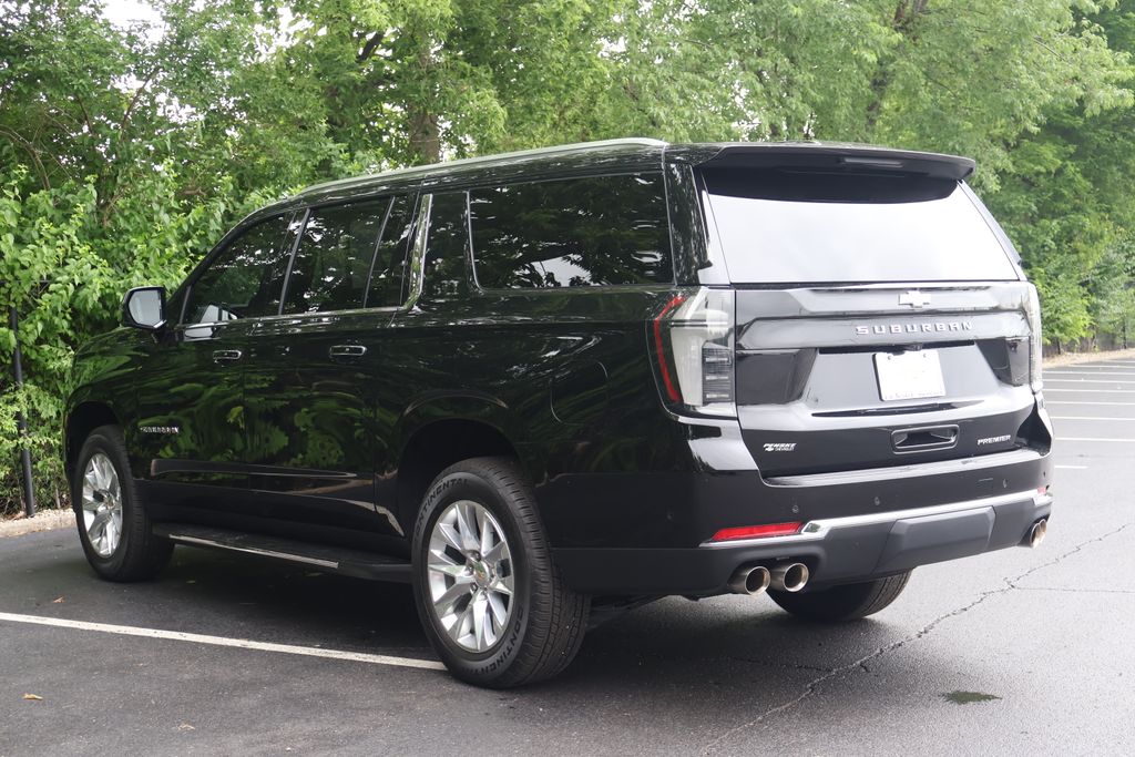 Thumbnail: 2025 Chevrolet Suburban - 8