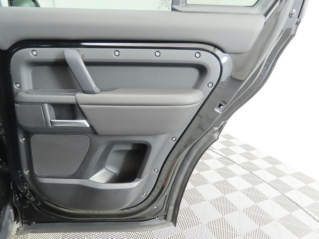 Thumbnail: 2025 Land Rover Defender - 27