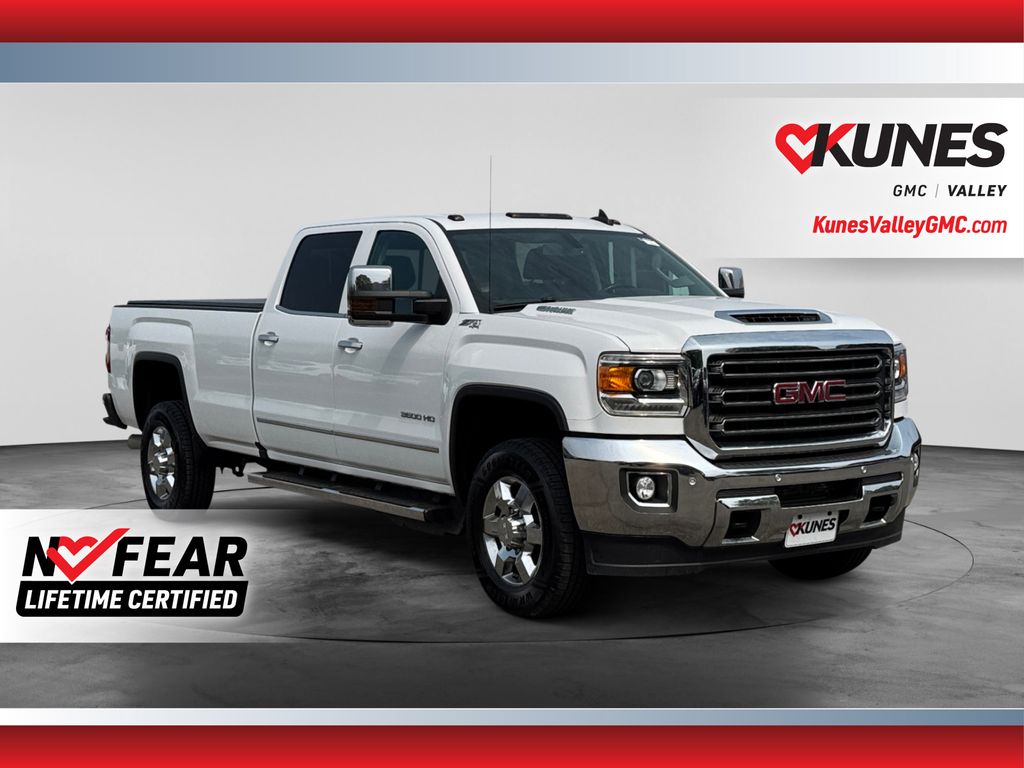 Summit White 2019 GMC Sierra 3500HD Pickup Truck Four-Wheel Drive 6-Speed Automatic