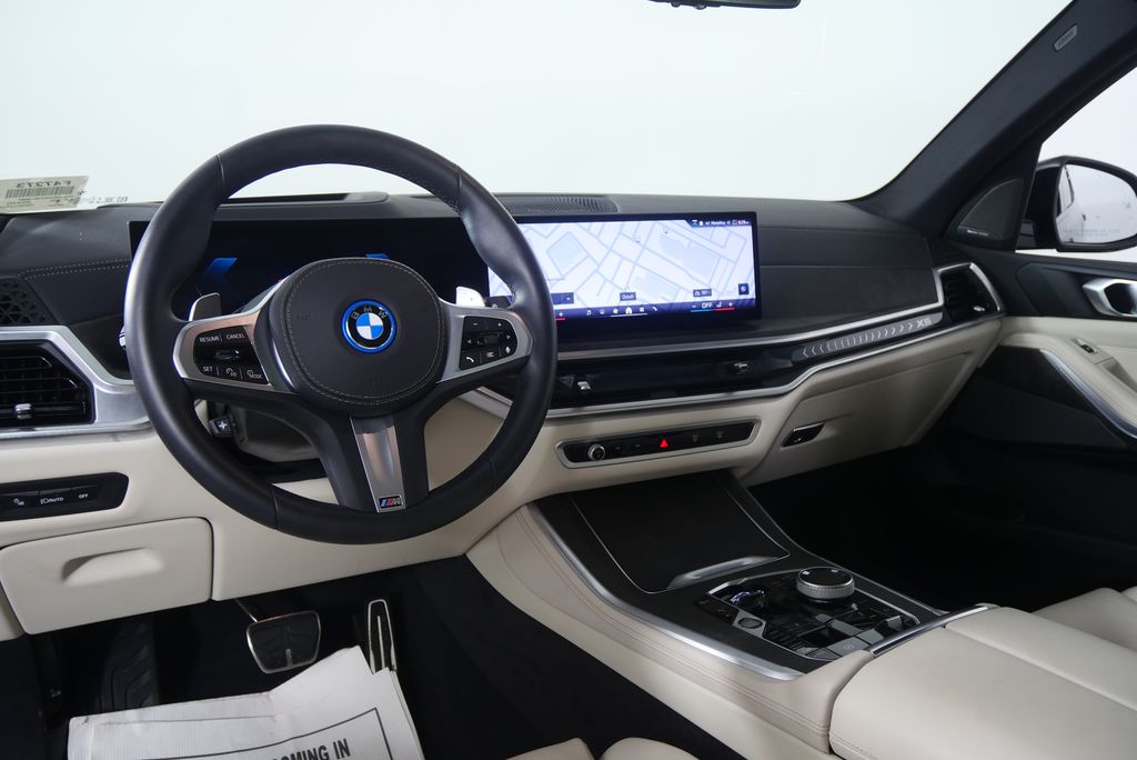 Thumbnail: 2026 BMW X5 - 17