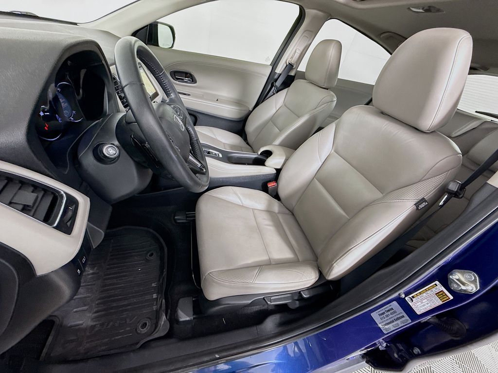 Thumbnail: 2017 Honda HR-V - 21