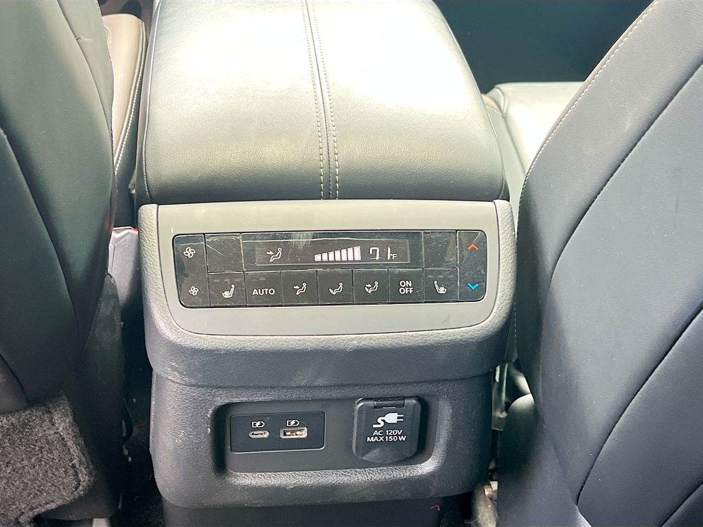Used 2022 Blue Nissan Platinum image 26