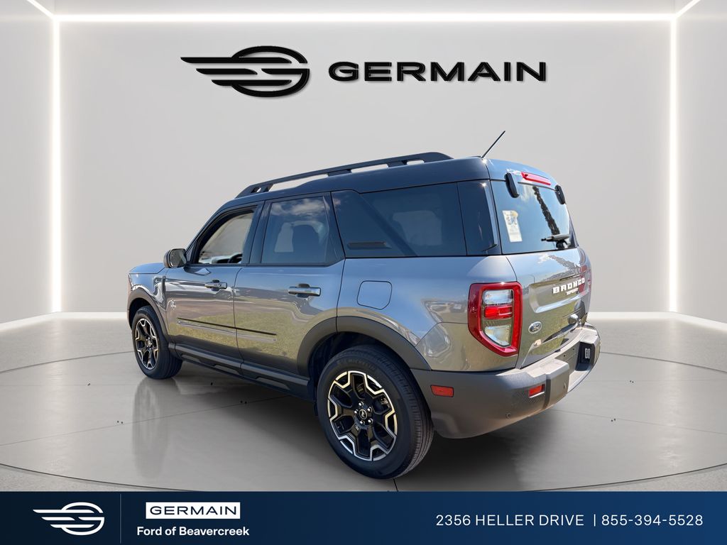 Used 2025 Gray Ford Outer Banks image 4