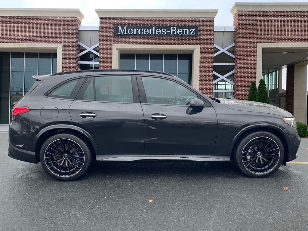 2025 Mercedes-Benz GLC 43 AMG 4