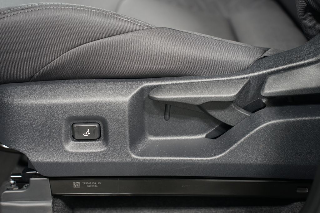 2025 Toyota Tacoma SR 31