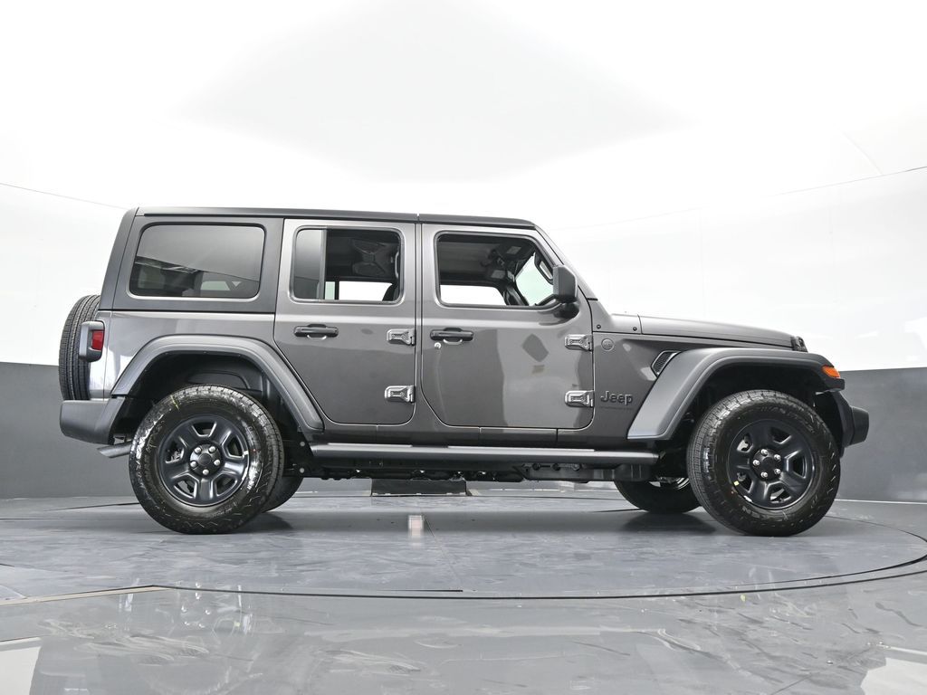 New 2026 Granite Crystal Metallic Clearcoat Jeep Sport image 54