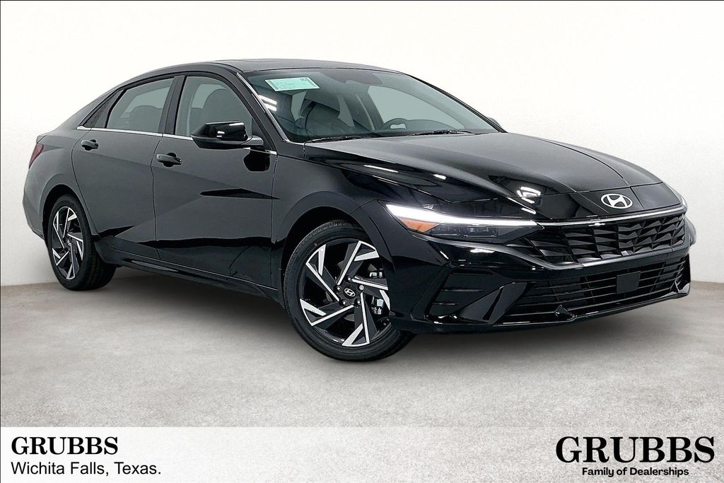 Abyss Black 2026 Hyundai Elantra Sedan Front-Wheel Drive Continuously Variable Transmission