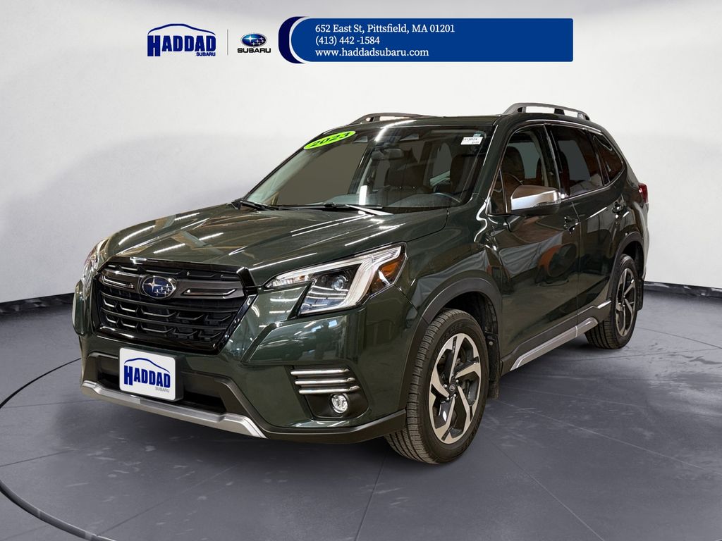 2023 Subaru Forester Touring photo