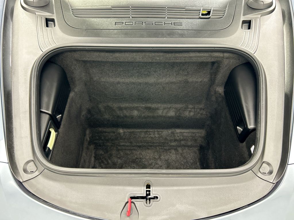 Thumbnail: 2025 Porsche 718 Cayman - 25