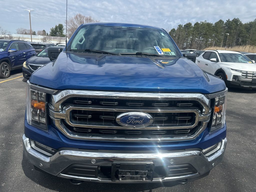 Used 2022 Blue Ford XLT image 3