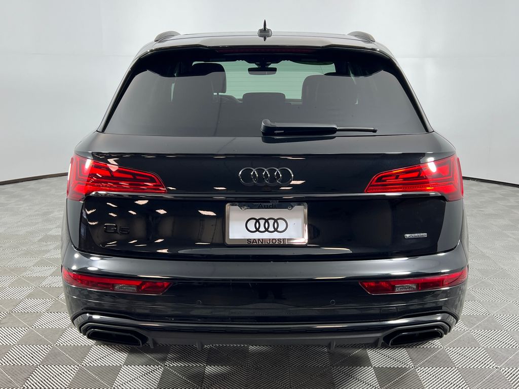 Thumbnail: 2023 Audi Q5 - 4