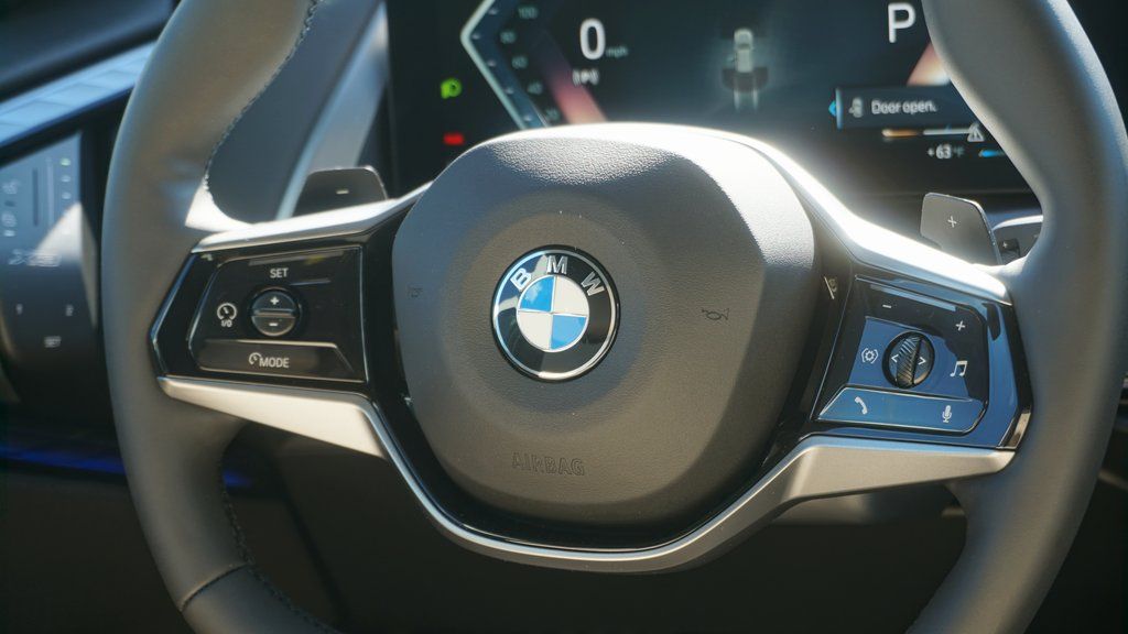 2026 BMW X3 30 - Photo 14