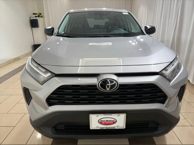 Thumbnail: 2025 Toyota RAV4 - 8