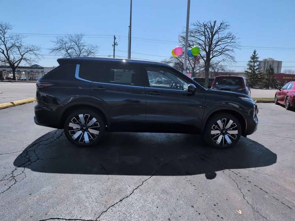 New 2026 Blue Mitsubishi SEL image 6