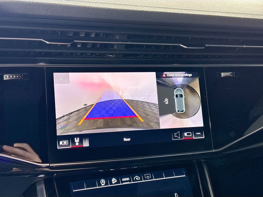 2023 Audi Q8 55 Premium Plus