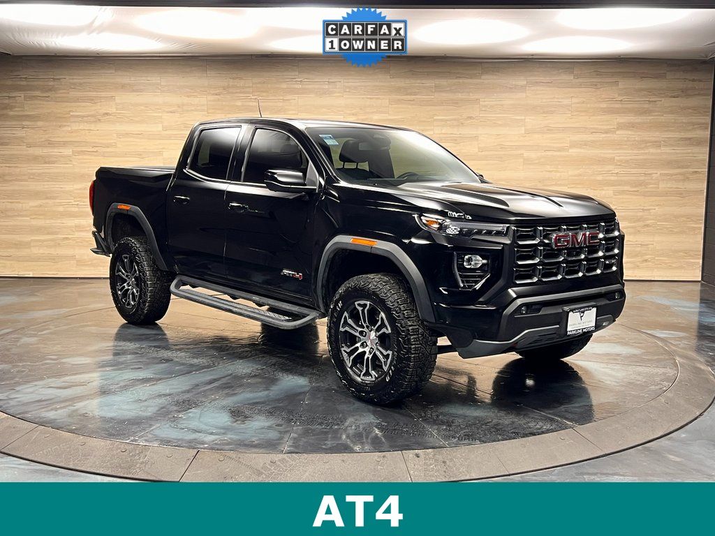 2024 GMC Canyon AT4 Crew Cab 4WD