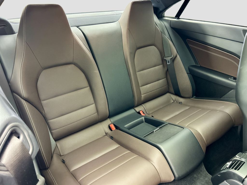 Thumbnail: 2017 Mercedes-Benz E-Class - 21