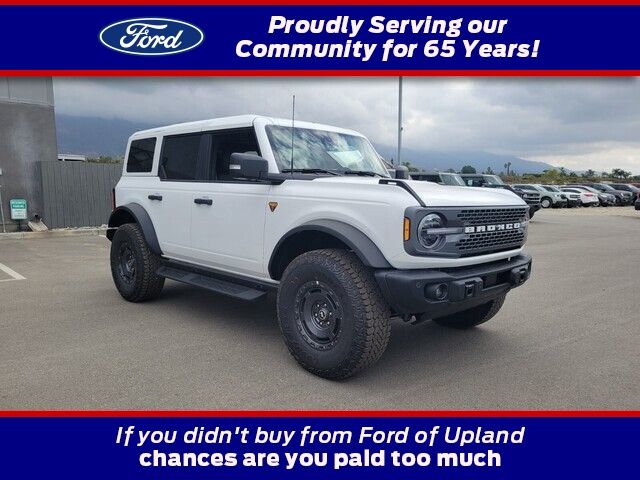Oxford White 2025 Ford Bronco SUV / Crossover Four-Wheel Drive Automatic