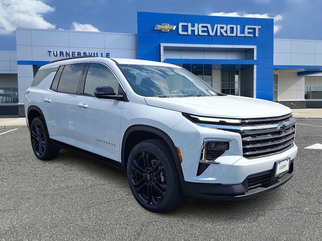 Thumbnail: 2026 Chevrolet Traverse - 2