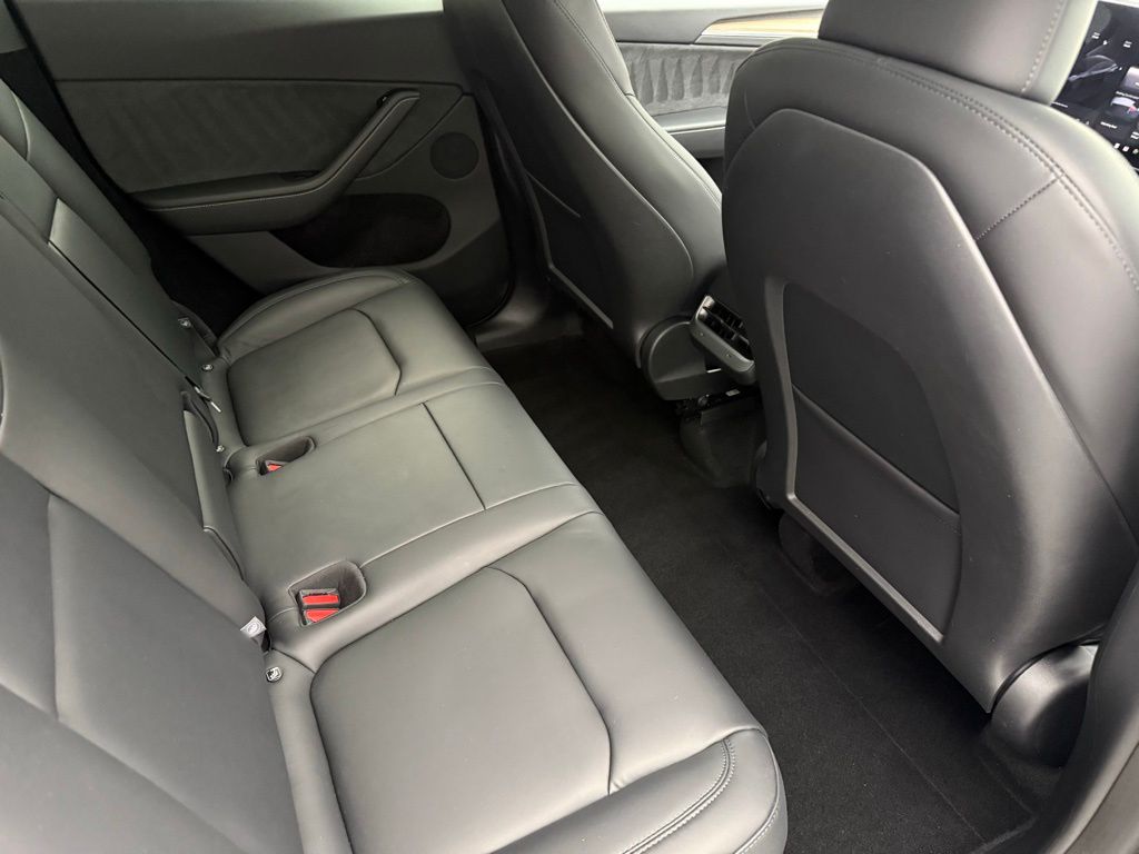 Thumbnail: 2025 Tesla Model Y - 24