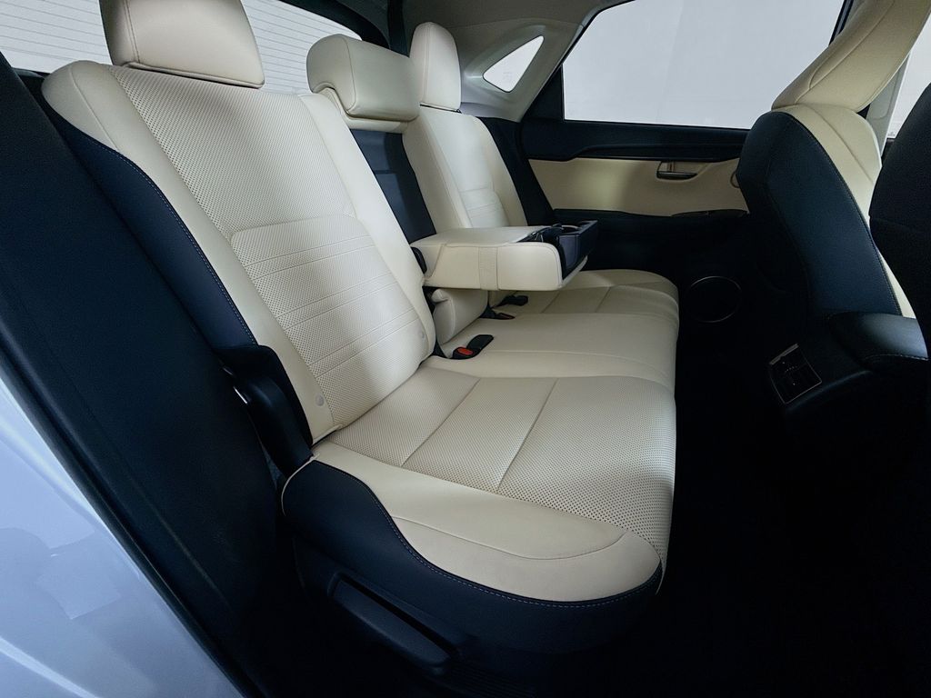 2021 Lexus NX 300 28