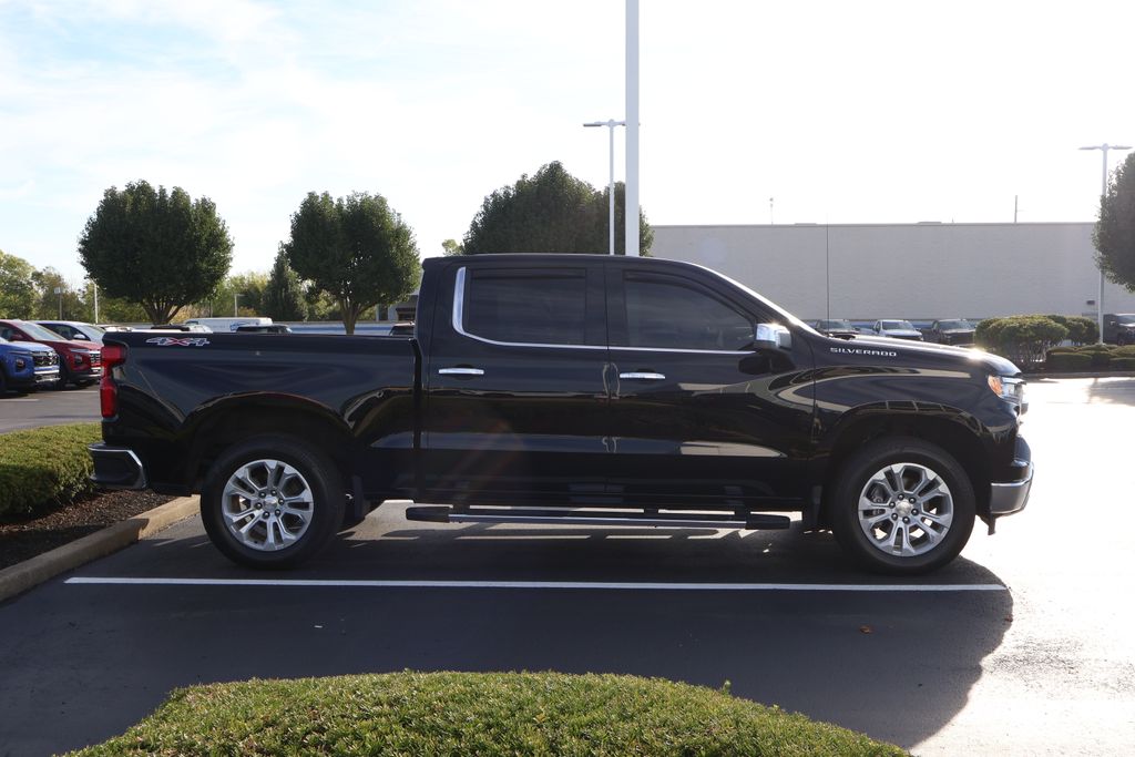 Thumbnail: 2022 Chevrolet Silverado 1500 - 7