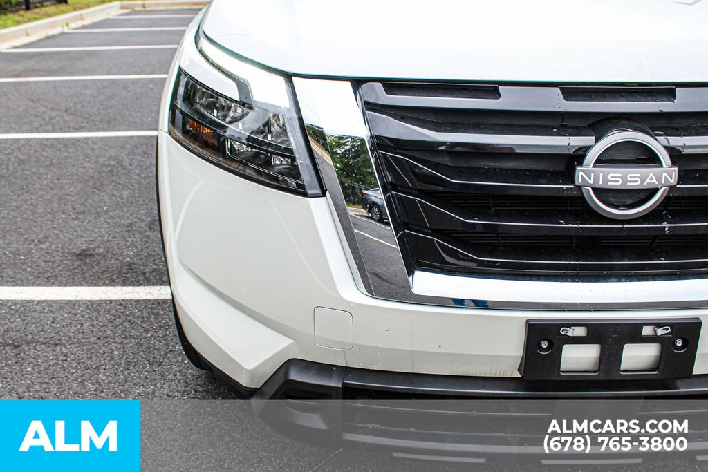 Used 2024 White Nissan SV image 12