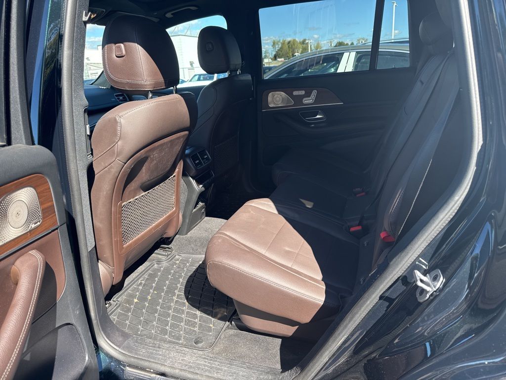 Thumbnail: 2022 Mercedes-Benz GLS - 3