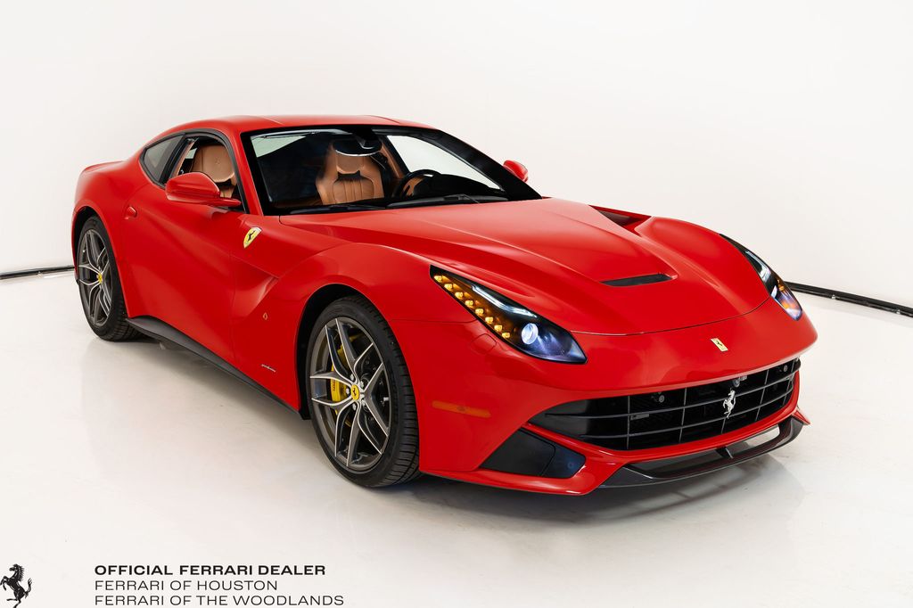 Rosso Corsa 2015 Ferrari F12 Berlinetta Coupe Rear-Wheel Drive 7-Speed Dual Clutch