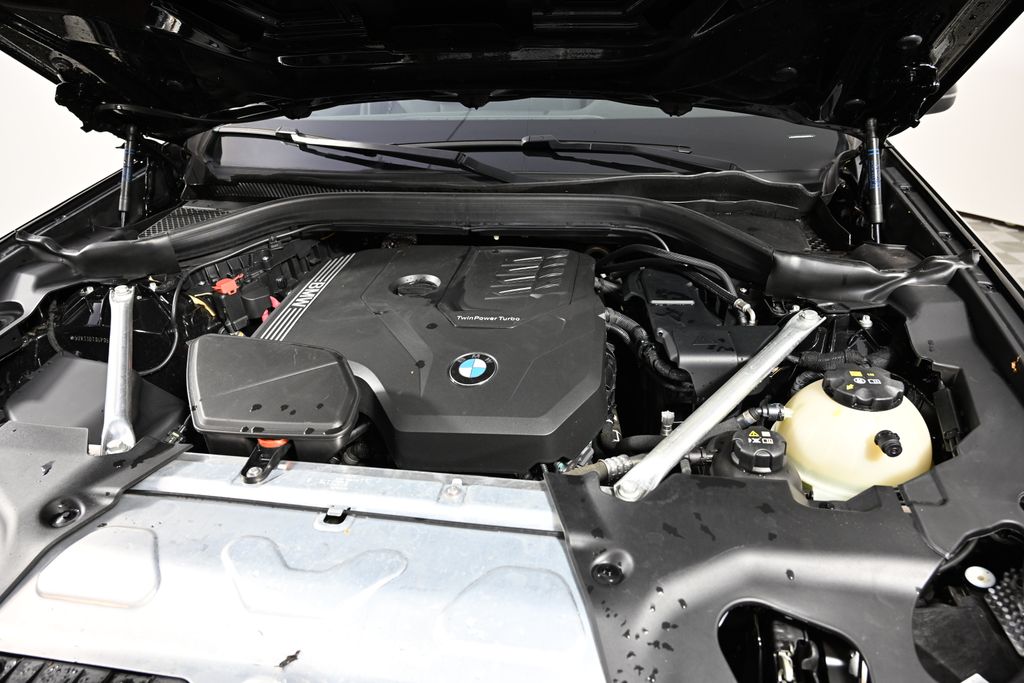 Thumbnail: 2023 BMW X4 - 27