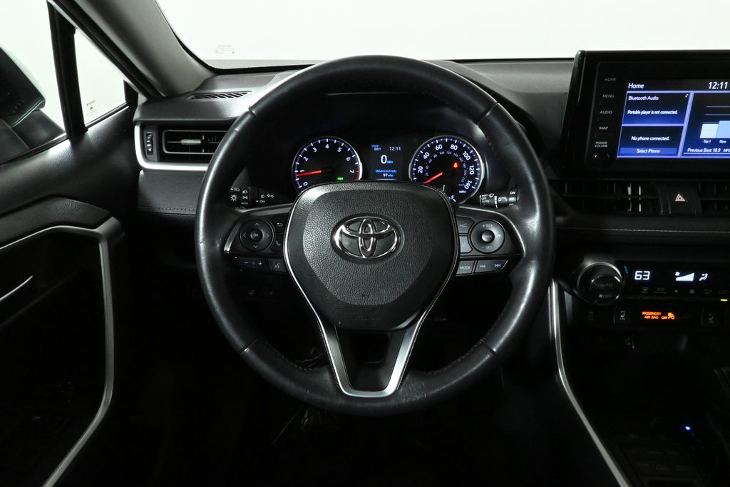 Thumbnail: 2019 Toyota RAV4 - 20
