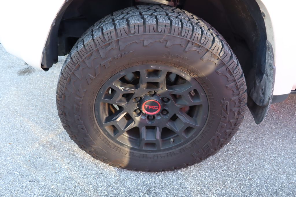 Thumbnail: 2022 Toyota 4Runner - 4