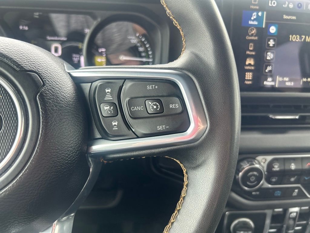 Used 2024 Jeep Wrangler SUV