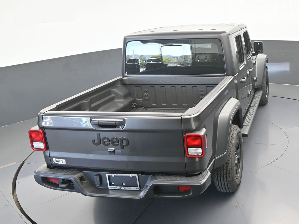 New 2026 Granite Crystal Metallic Clearcoat Jeep Sport image 41