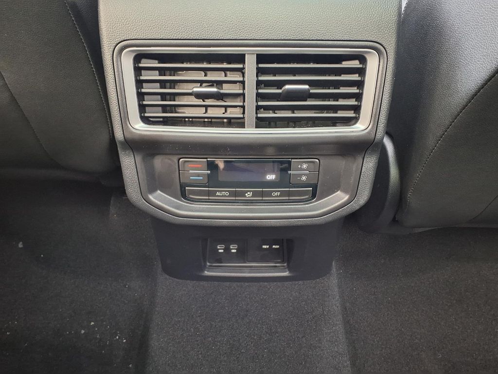 New 2026 Avocado Green Pearl Volkswagen 2.0T SE w/Technology image 18