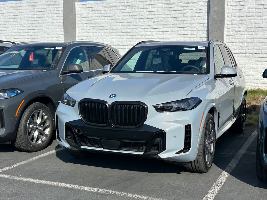 Thumbnail: 2026 BMW X5 - 2