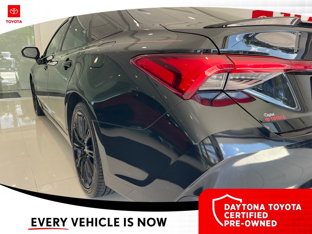 Used 2022 Toyota Avalon Hybrid Sedan