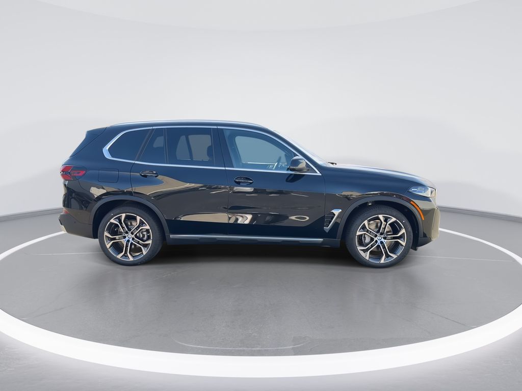 Thumbnail: 2026 BMW X5 - 9