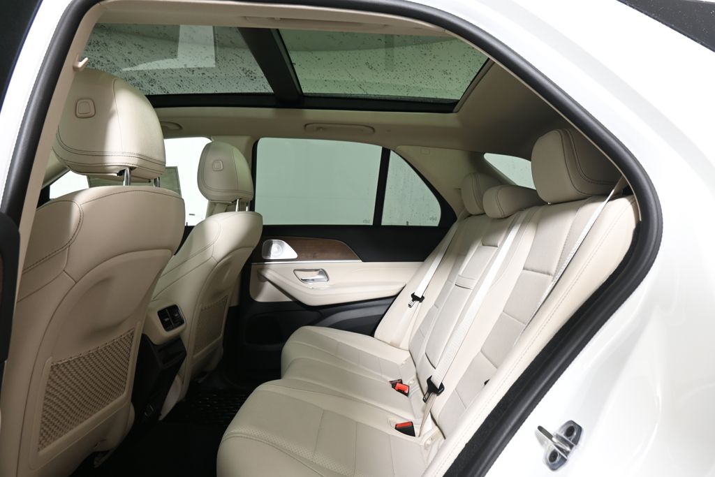 Thumbnail: 2026 Mercedes-Benz GLE - 27