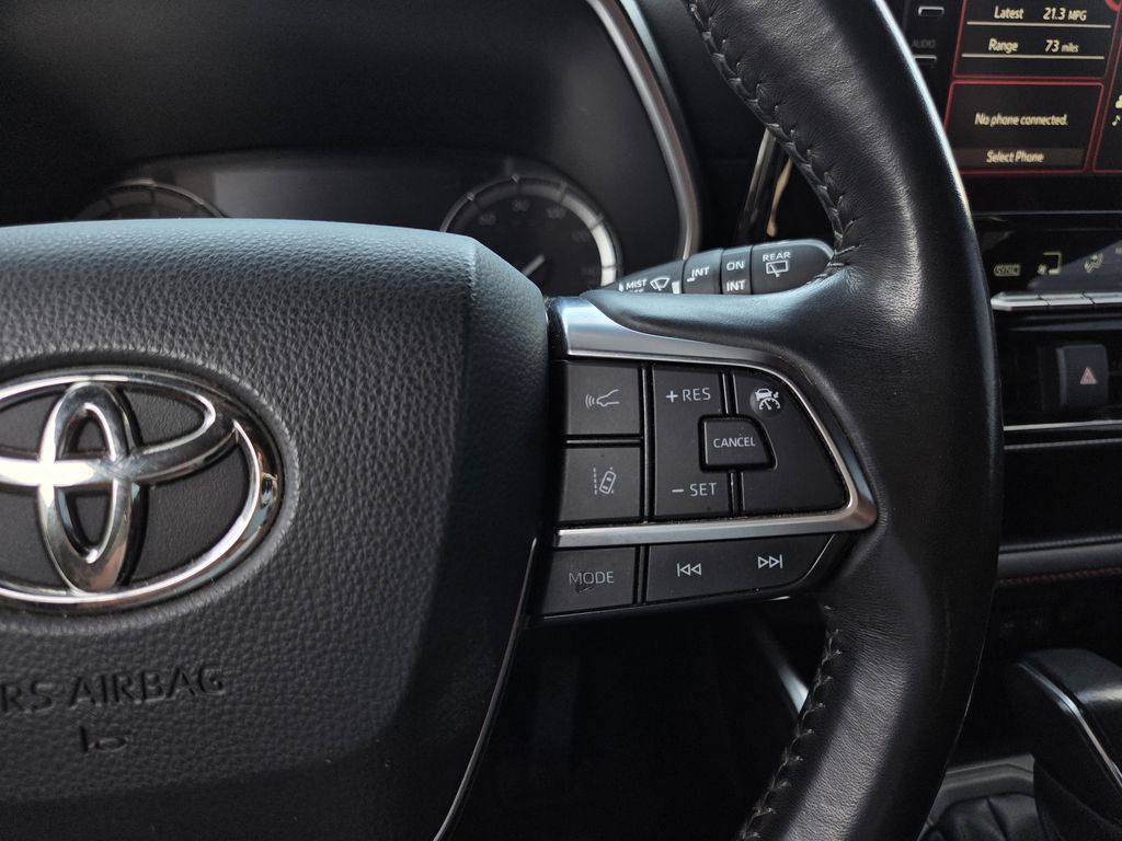 Used 2021 Toyota Highlander SUV