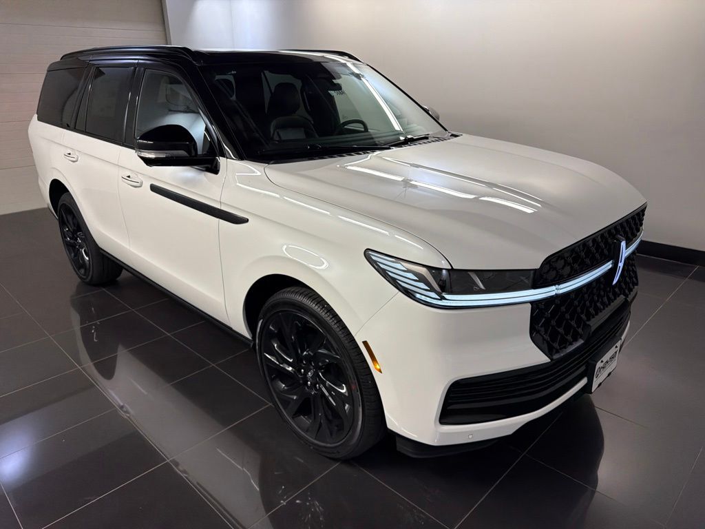 2027 Lincoln Navigator