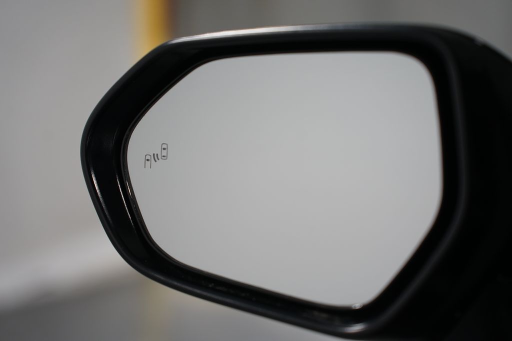 Thumbnail: 2025 Toyota Camry - 27