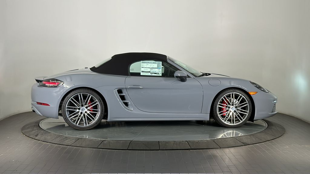 Thumbnail: 2025 Porsche 718 Boxster - 8