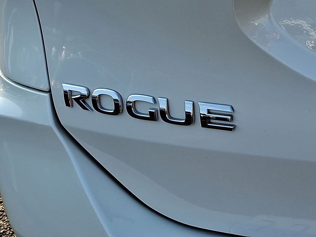 Thumbnail: 2019 Nissan Rogue - 32