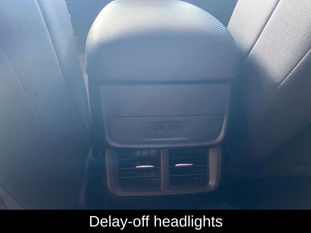 Used 2025 White Chevrolet LT image 12